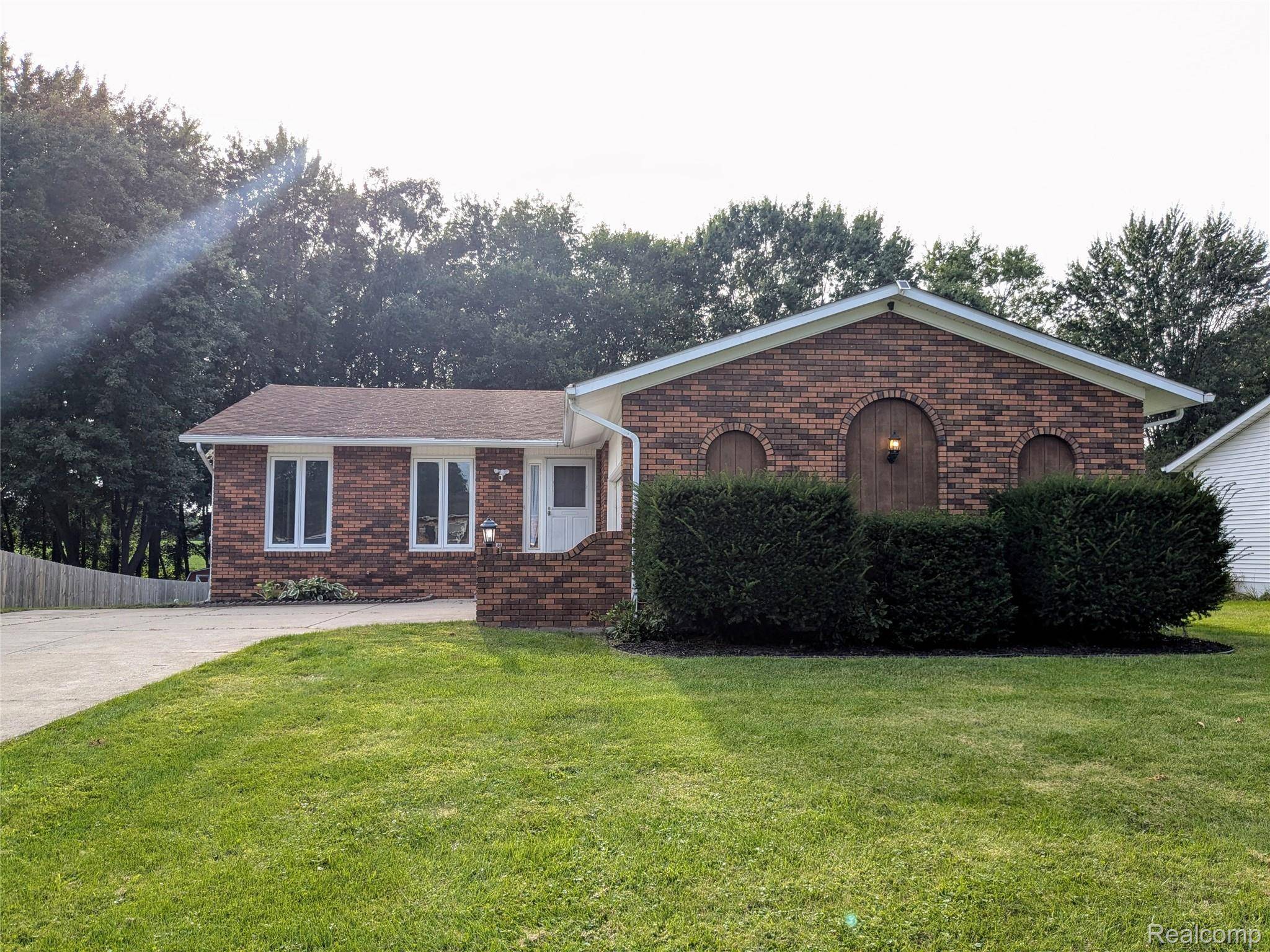 Almont, MI 48003,270 W Winds DR