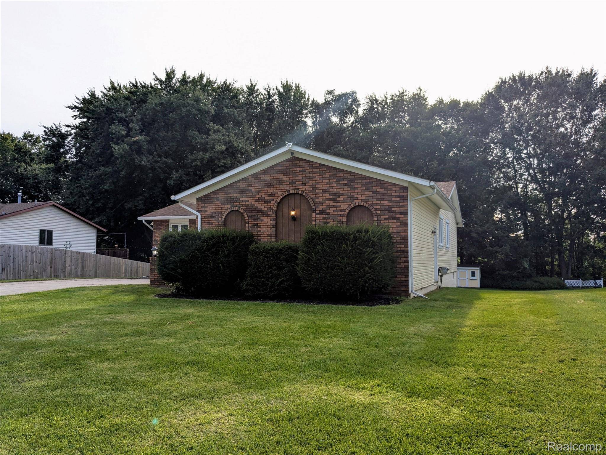 Almont, MI 48003,270 W Winds DR