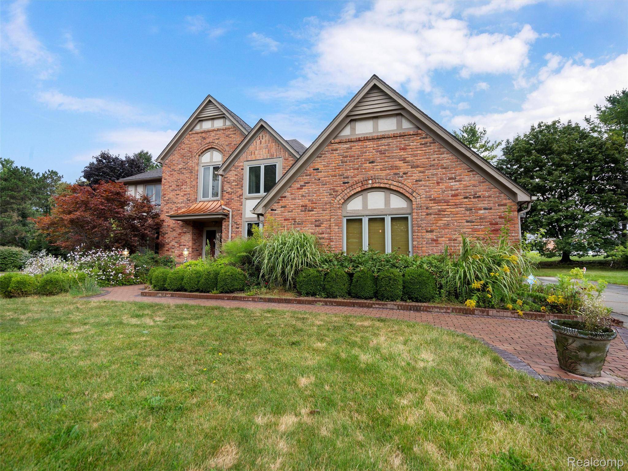 Rochester Hills, MI 48306,1906 Independence CT