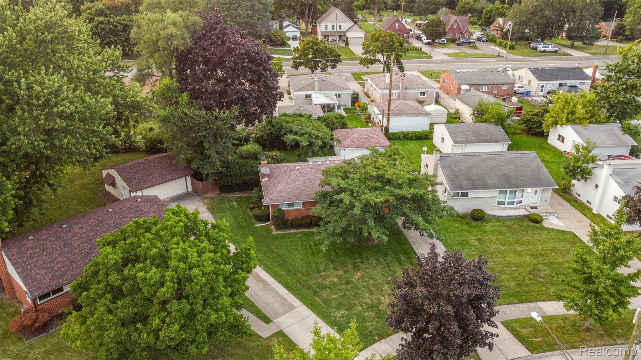 Dearborn Heights, MI 48127,26156 Keith ST