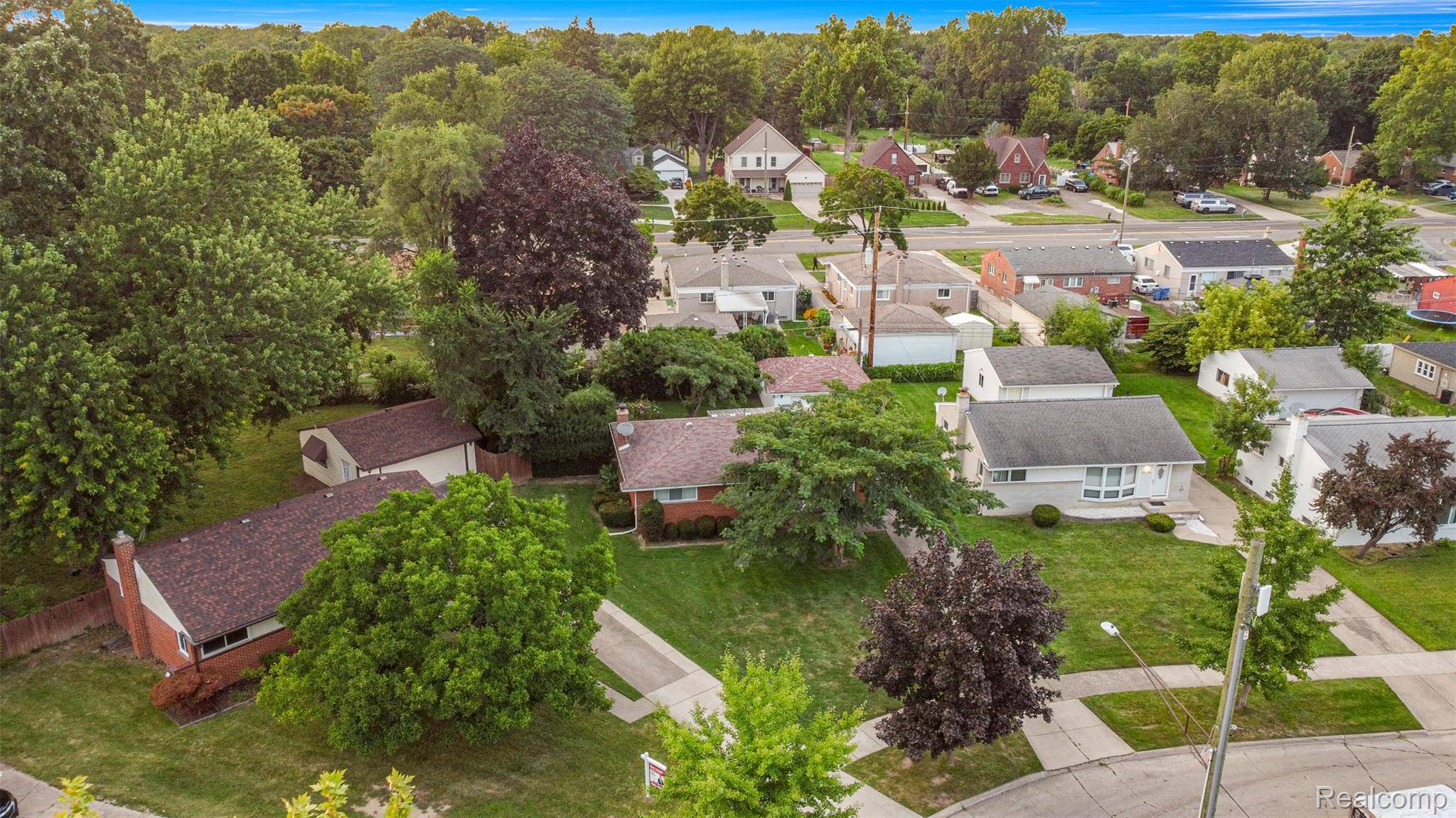 Dearborn Heights, MI 48127,26156 Keith ST