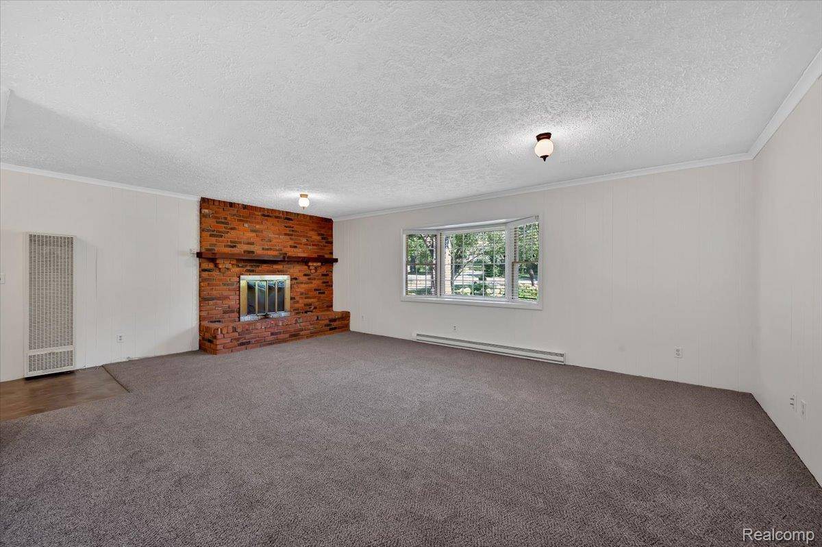 Rochester Hills, MI 48309,144 W Maryknoll RD