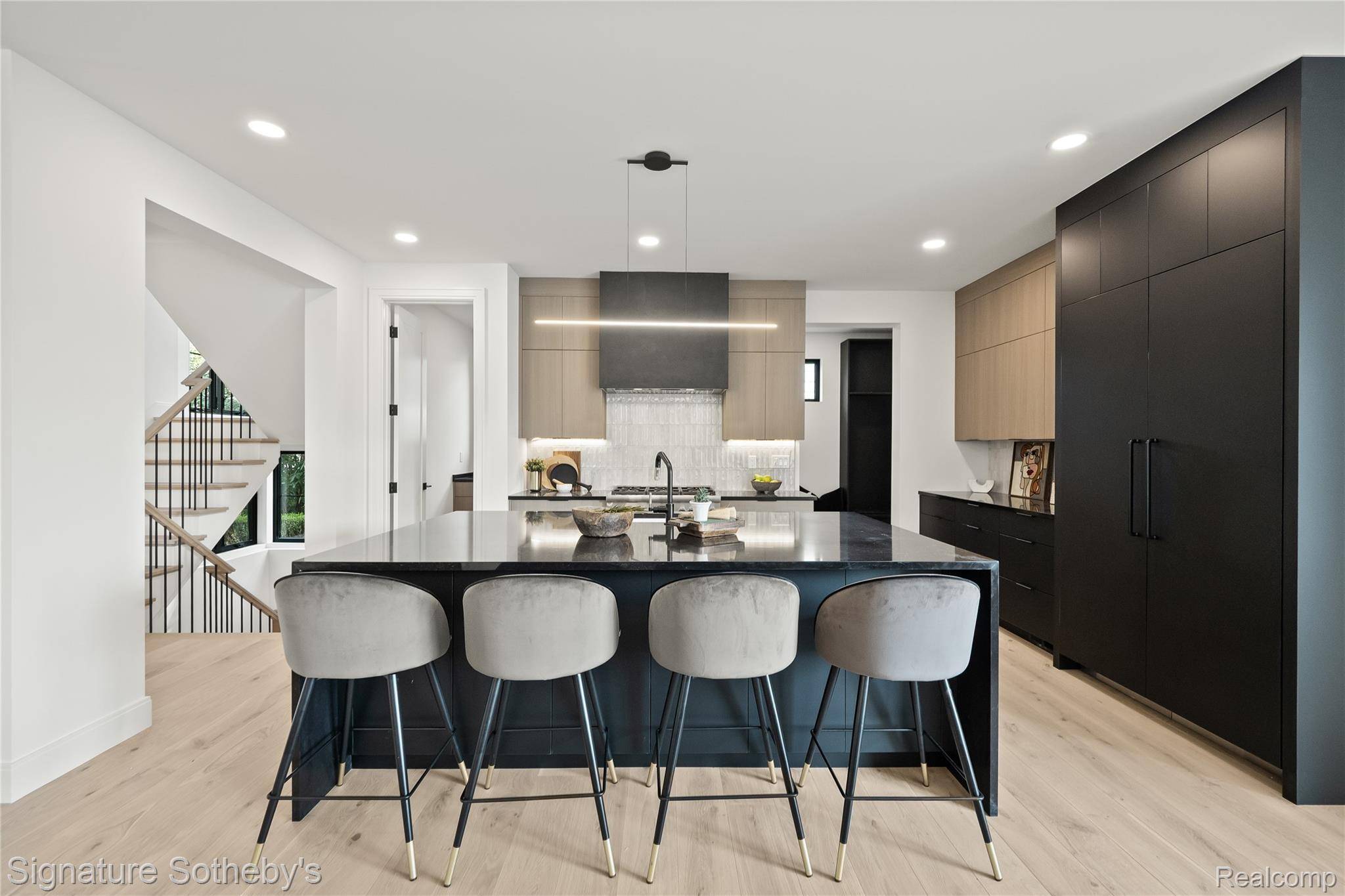 Birmingham, MI 48009,907 ANN ST