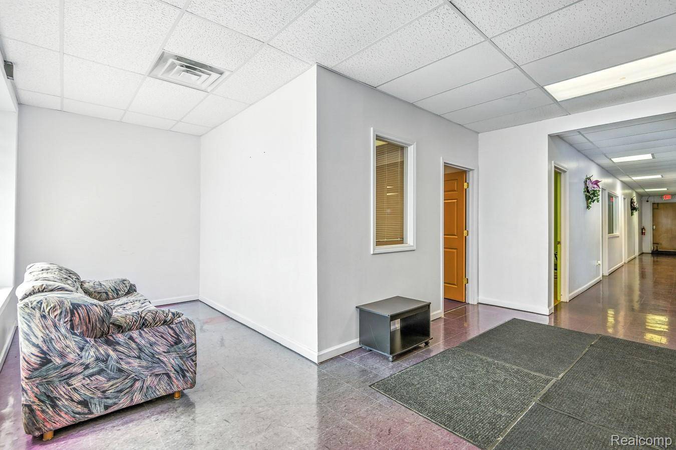 Detroit, MI 48219,19042 W McNichols RD