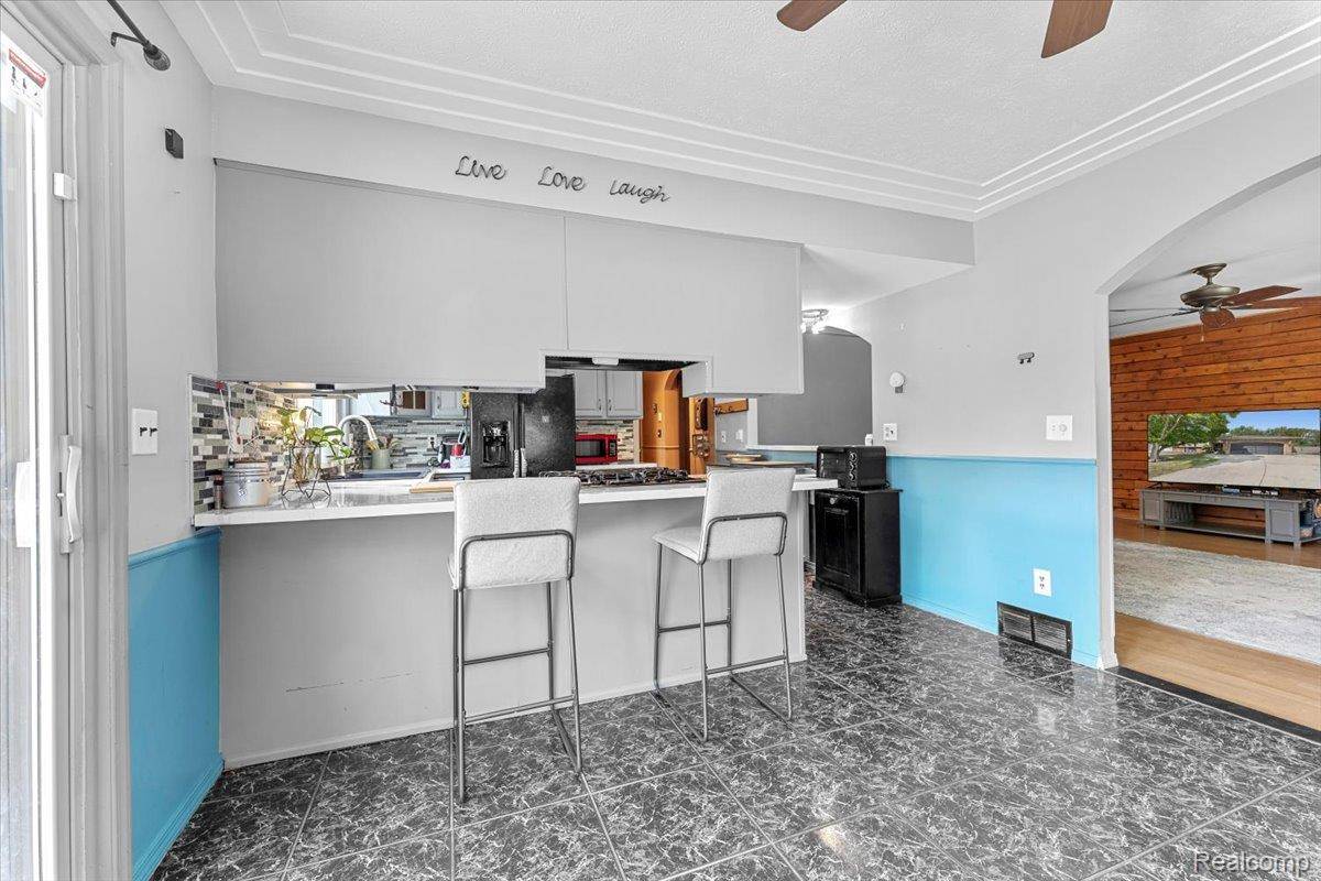 Woodhaven, MI 48183,21946 Camille CT