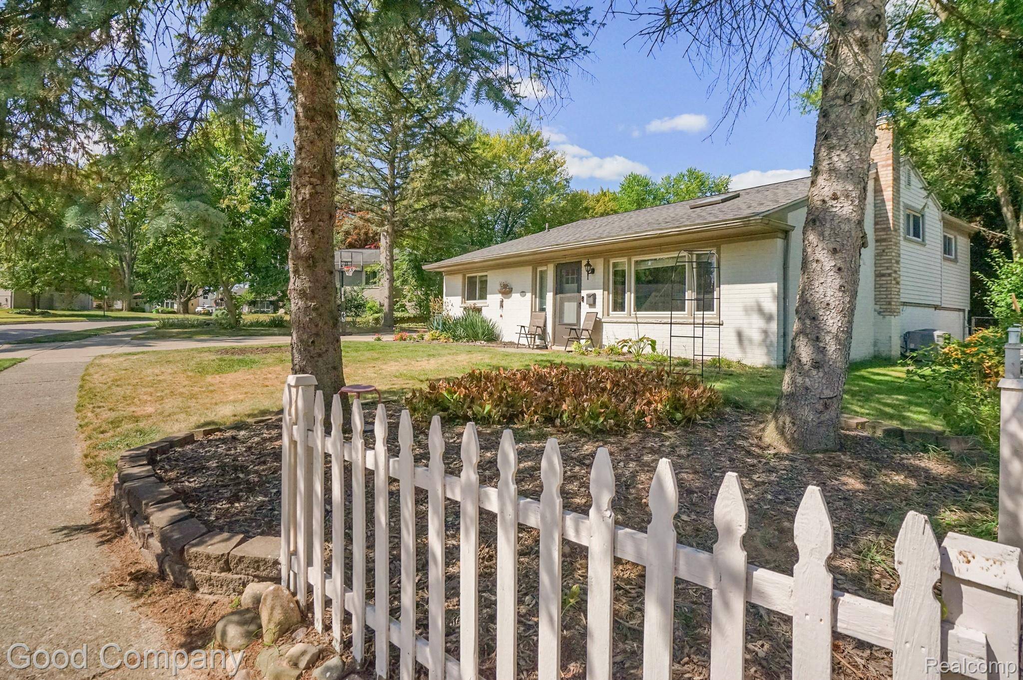 Rochester, MI 48307,1299 Catalpa DR