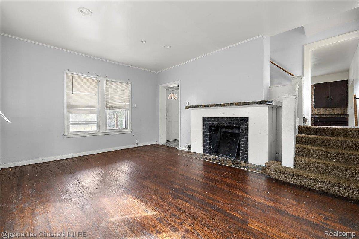 Detroit, MI 48227,14232 Lauder ST