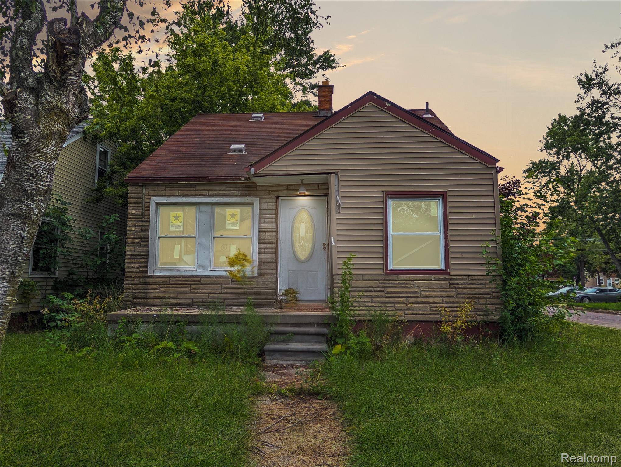 Detroit, MI 48205,15919 E State Fair ST