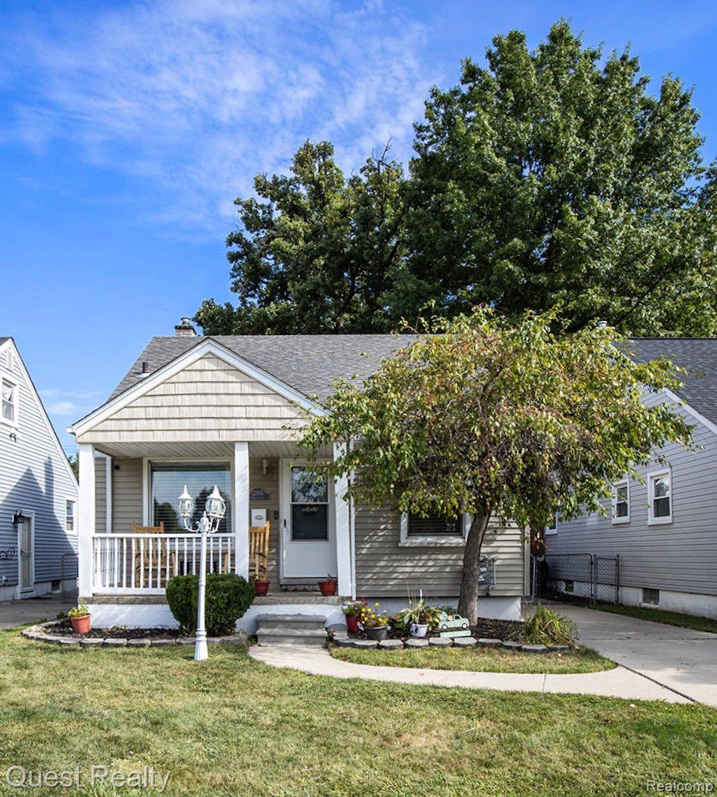 St. Clair Shores, MI 48080,22655 California ST