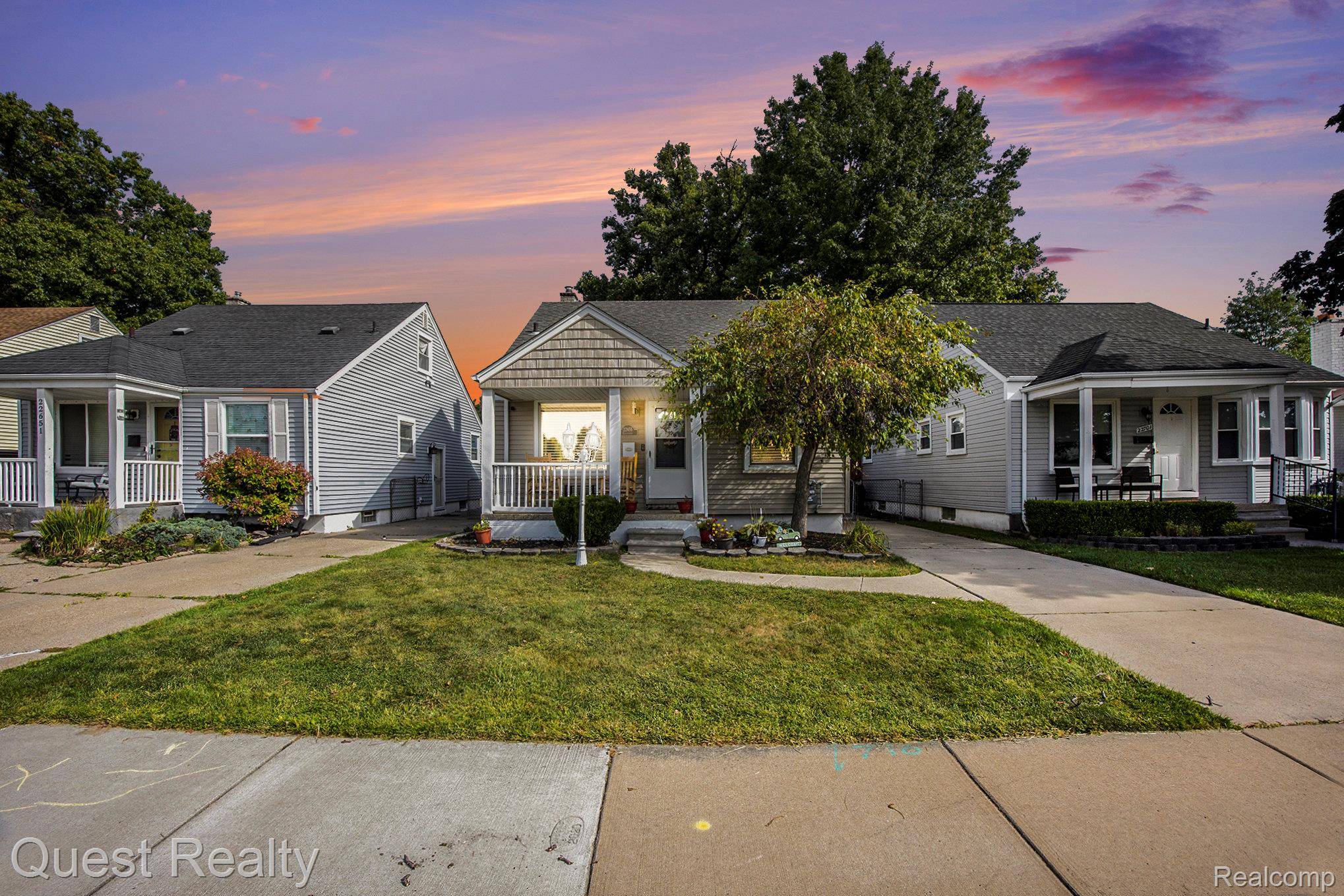 St. Clair Shores, MI 48080,22655 California ST