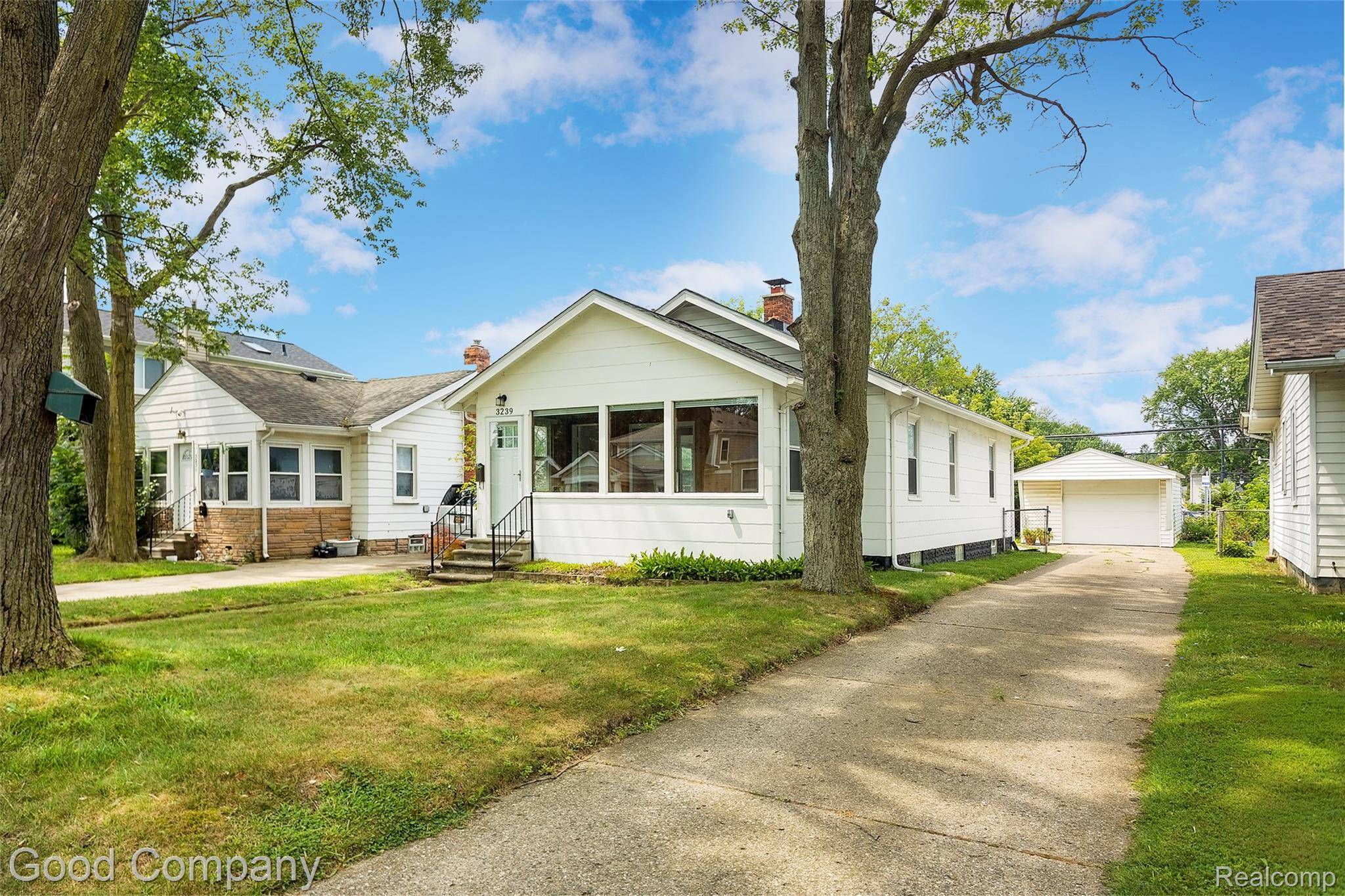 Ferndale, MI 48220,3239 McDowell ST