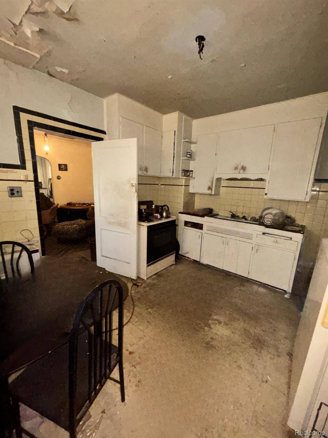 Detroit, MI 48234,8056 Lynch RD