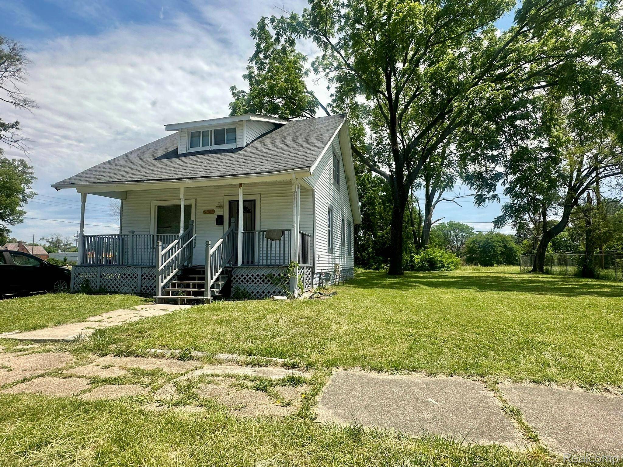 Detroit, MI 48228,9386 Montrose ST