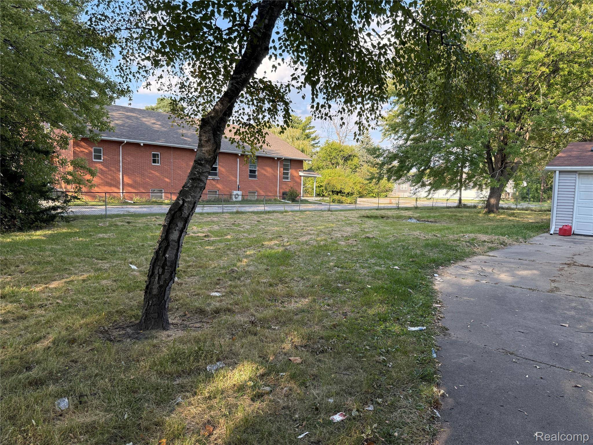 Saginaw, MI 48602,1914 Fairfield ST