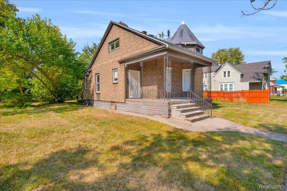 Detroit, MI 48214,3789 Montclair ST