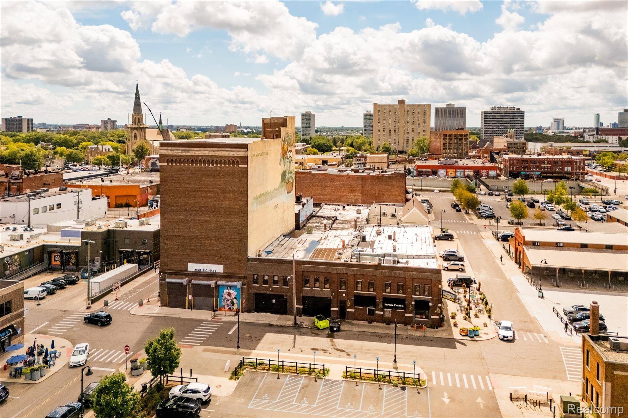 Detroit, MI 48207,1482 Adelaide ST