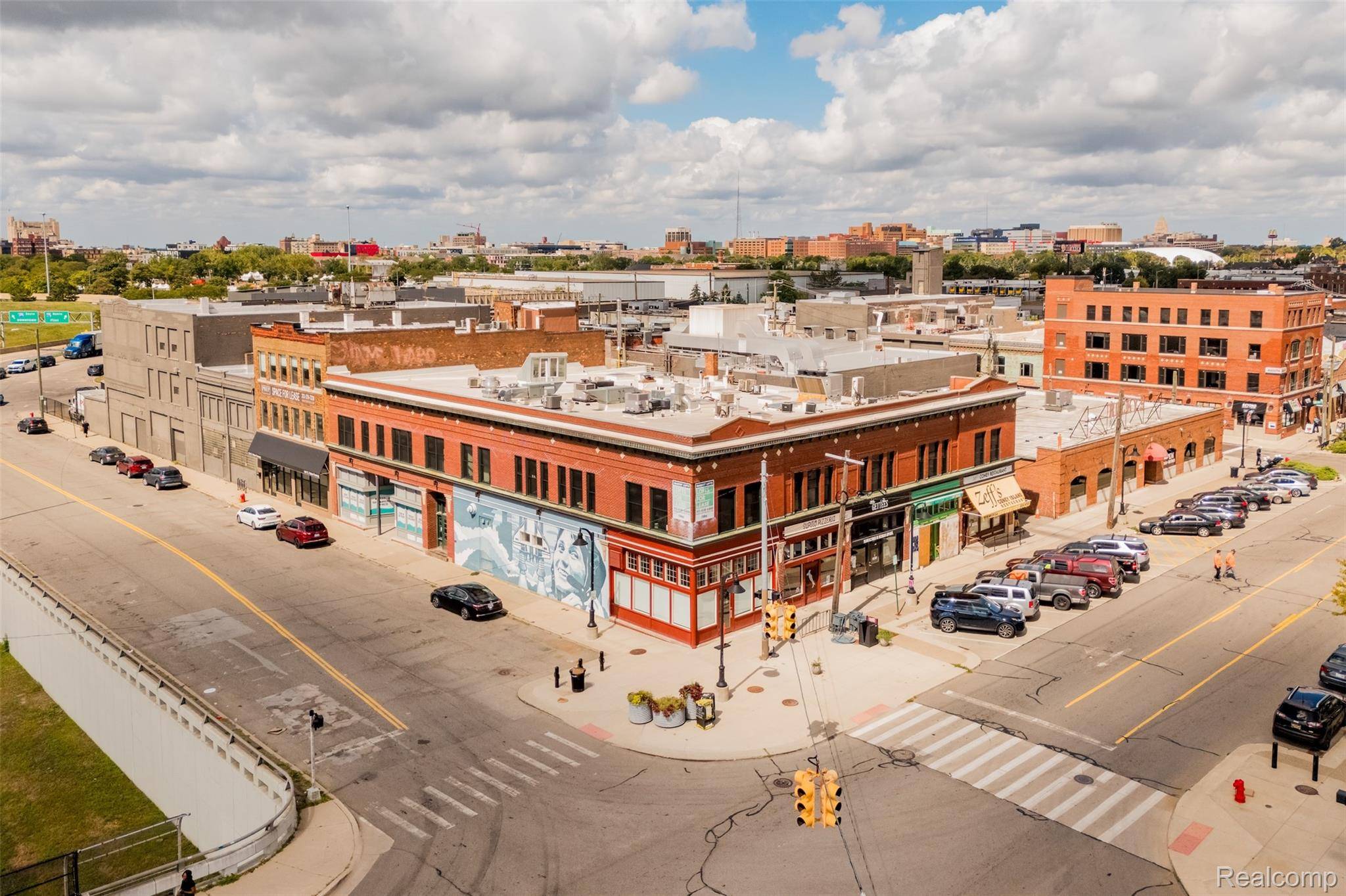 Detroit, MI 48207,2453 Russell ST