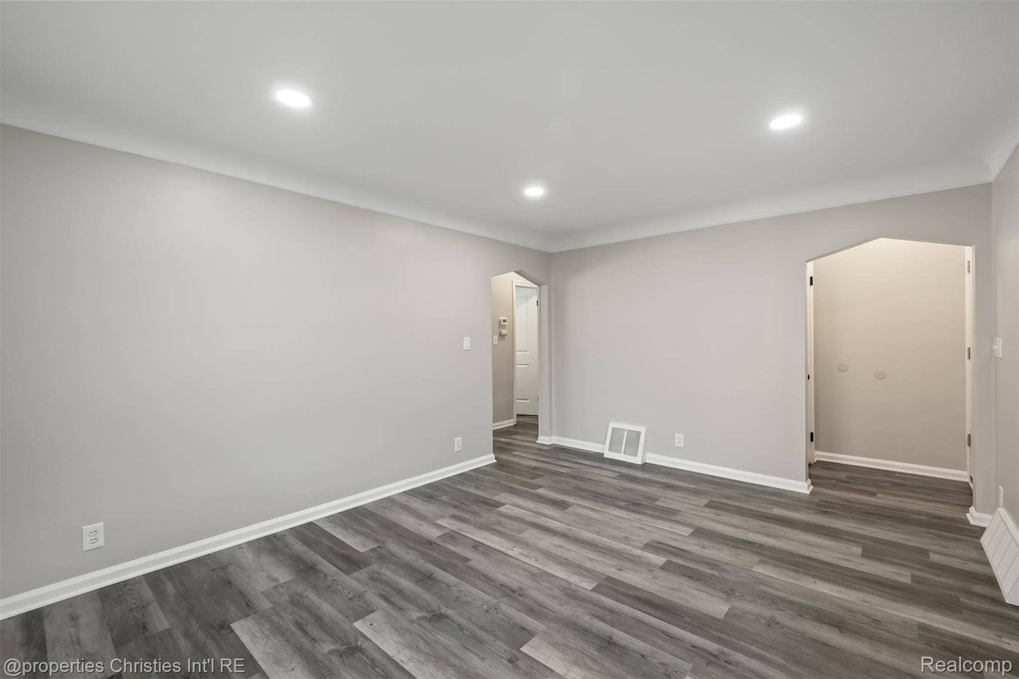 Royal Oak, MI 48073,2528 N Connecticut AVE