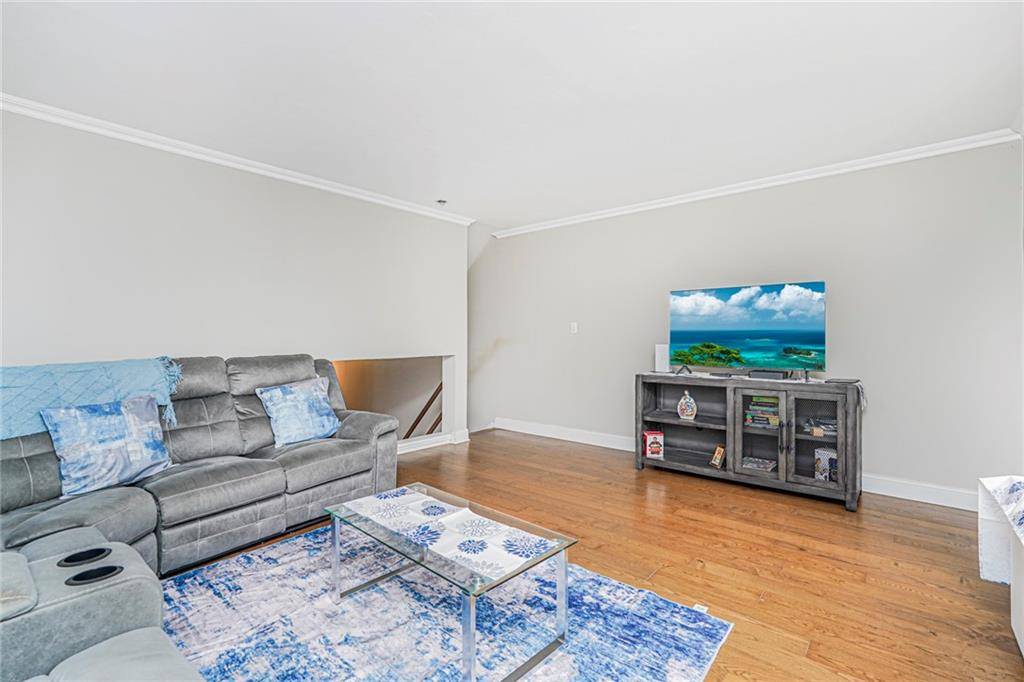 NY 10305,175 Zoe ST #1P