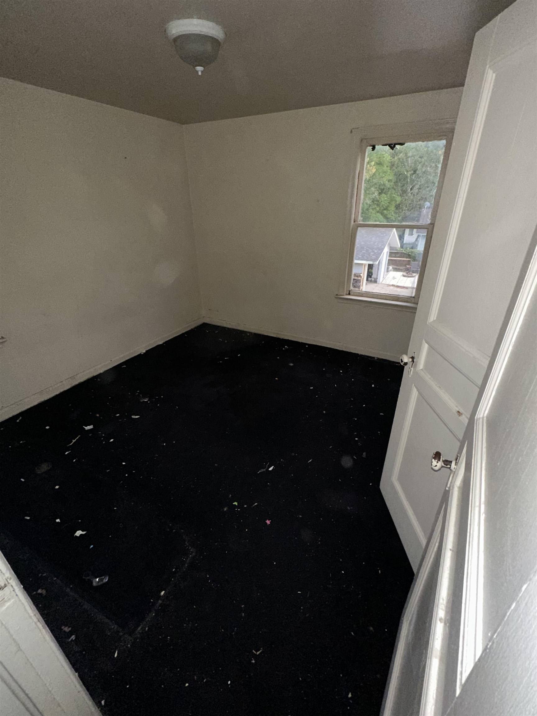 Flint, MI 48503,2663 W Court St ST