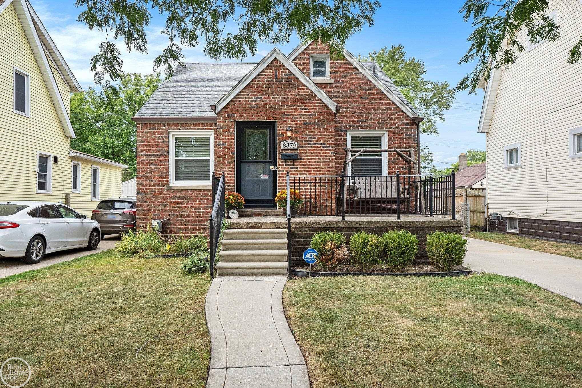 Center Line, MI 48015,8379 Harding ST