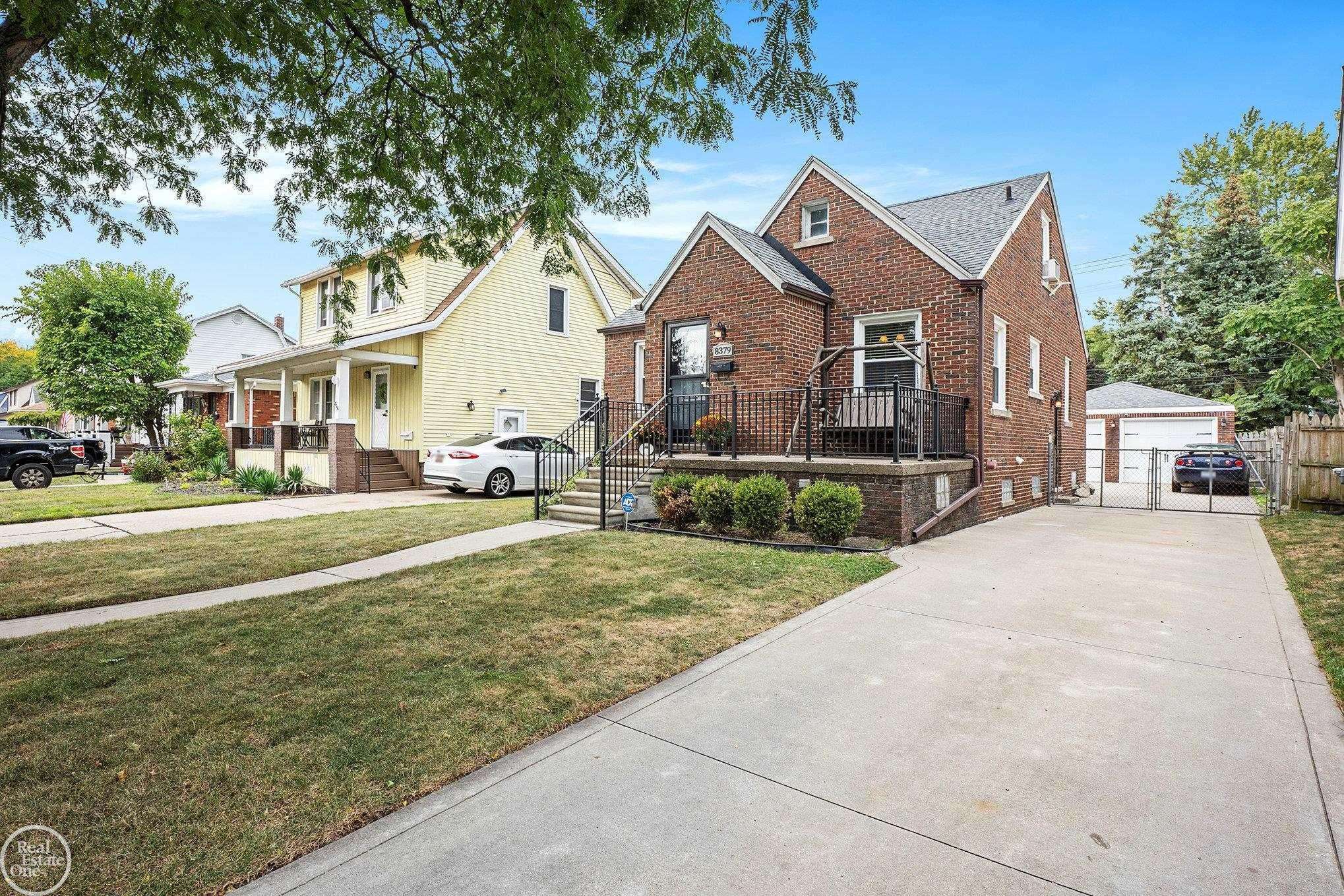 Center Line, MI 48015,8379 Harding ST