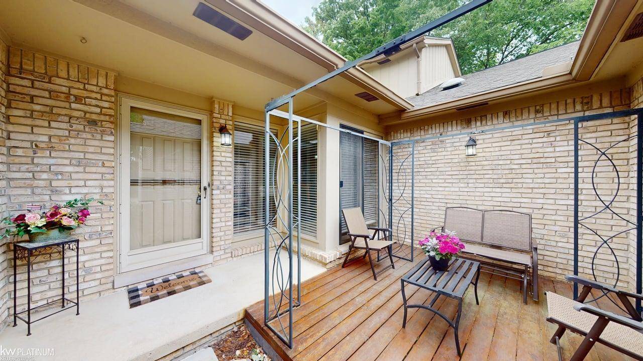 Clinton Township, MI 48038,17764 E Kirkwood DR