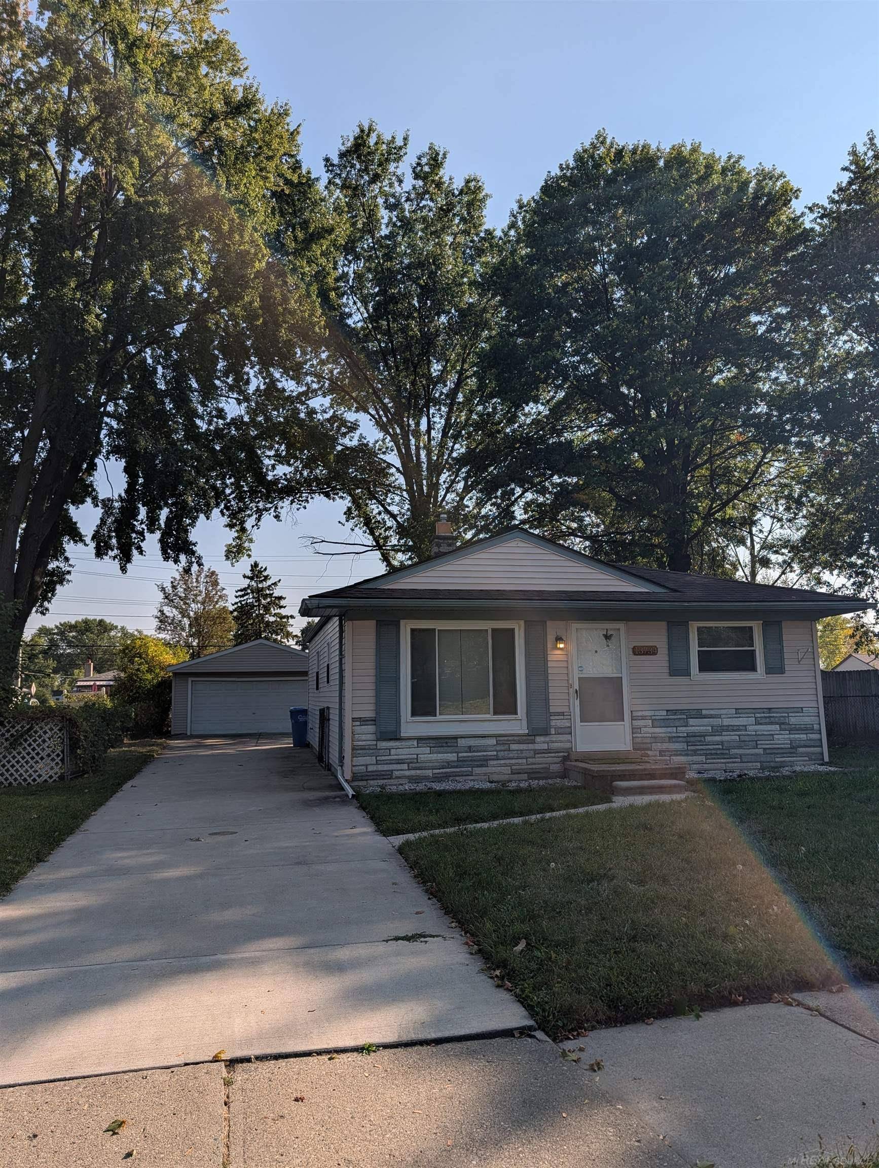 Warren, MI 48089,13734 Herbert AVE