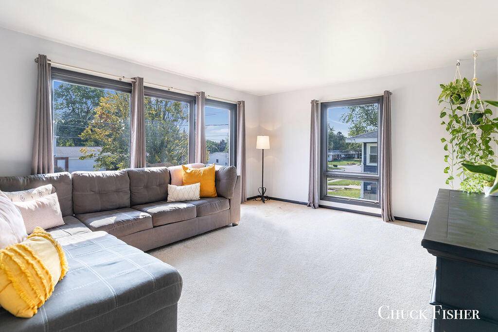 Walker, MI 49544,2717 Valley AVE NW