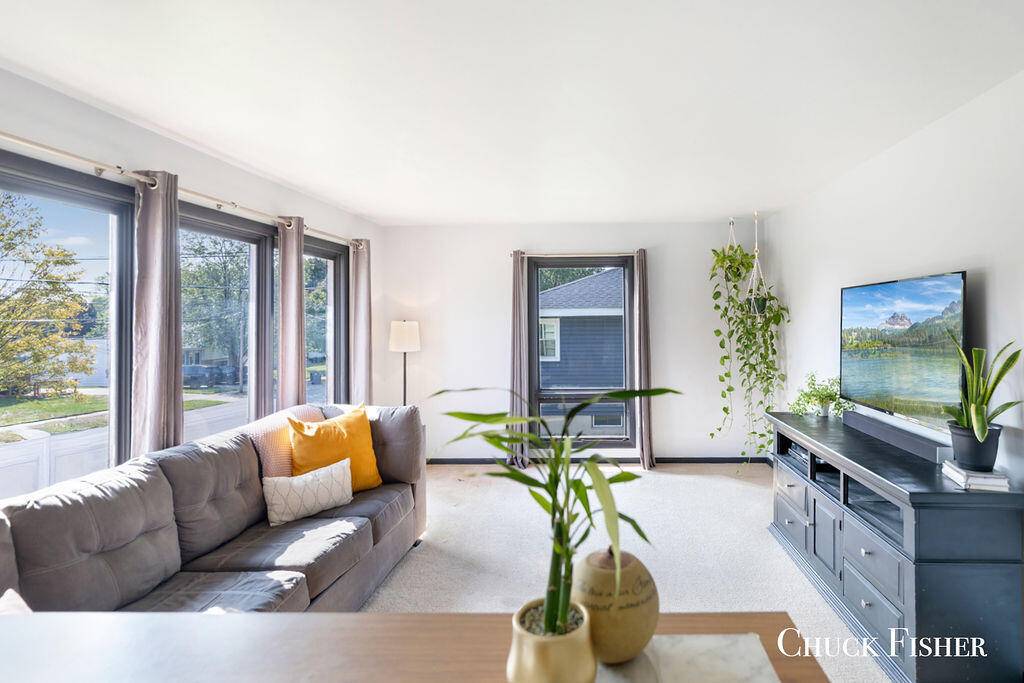 Walker, MI 49544,2717 Valley AVE NW