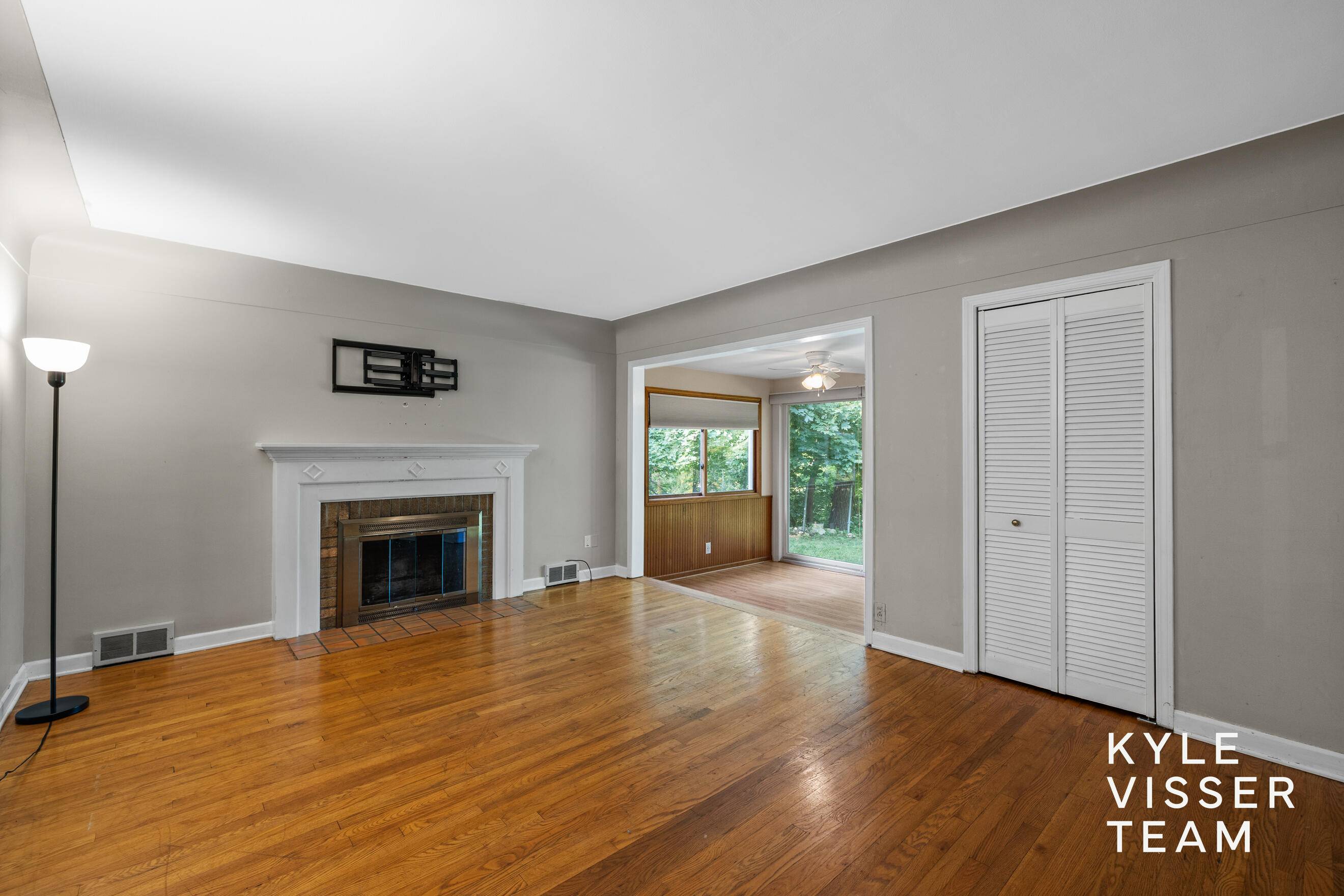 Grand Rapids, MI 49546,2757 Cascade Springs DR SE