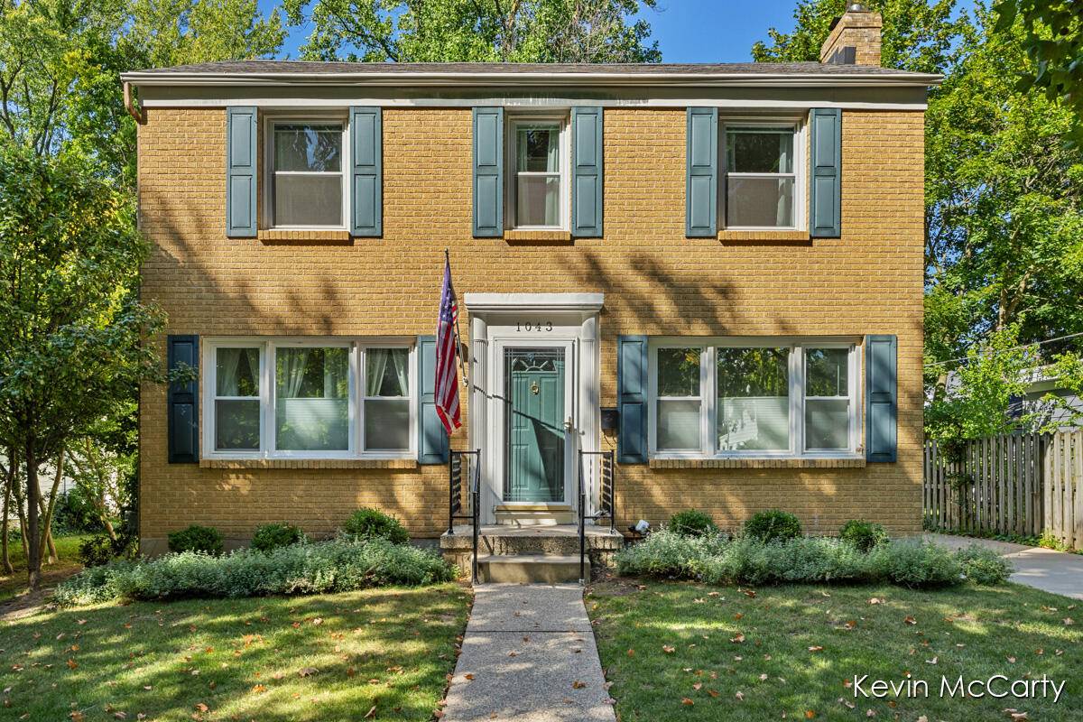 East Grand Rapids, MI 49506,1043 Floral AVE SE