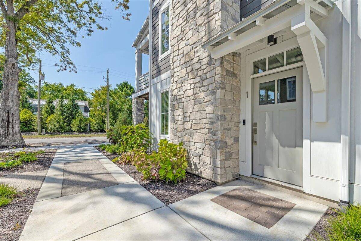 Union Pier, MI 49129,16005 Goodwin AVE #1