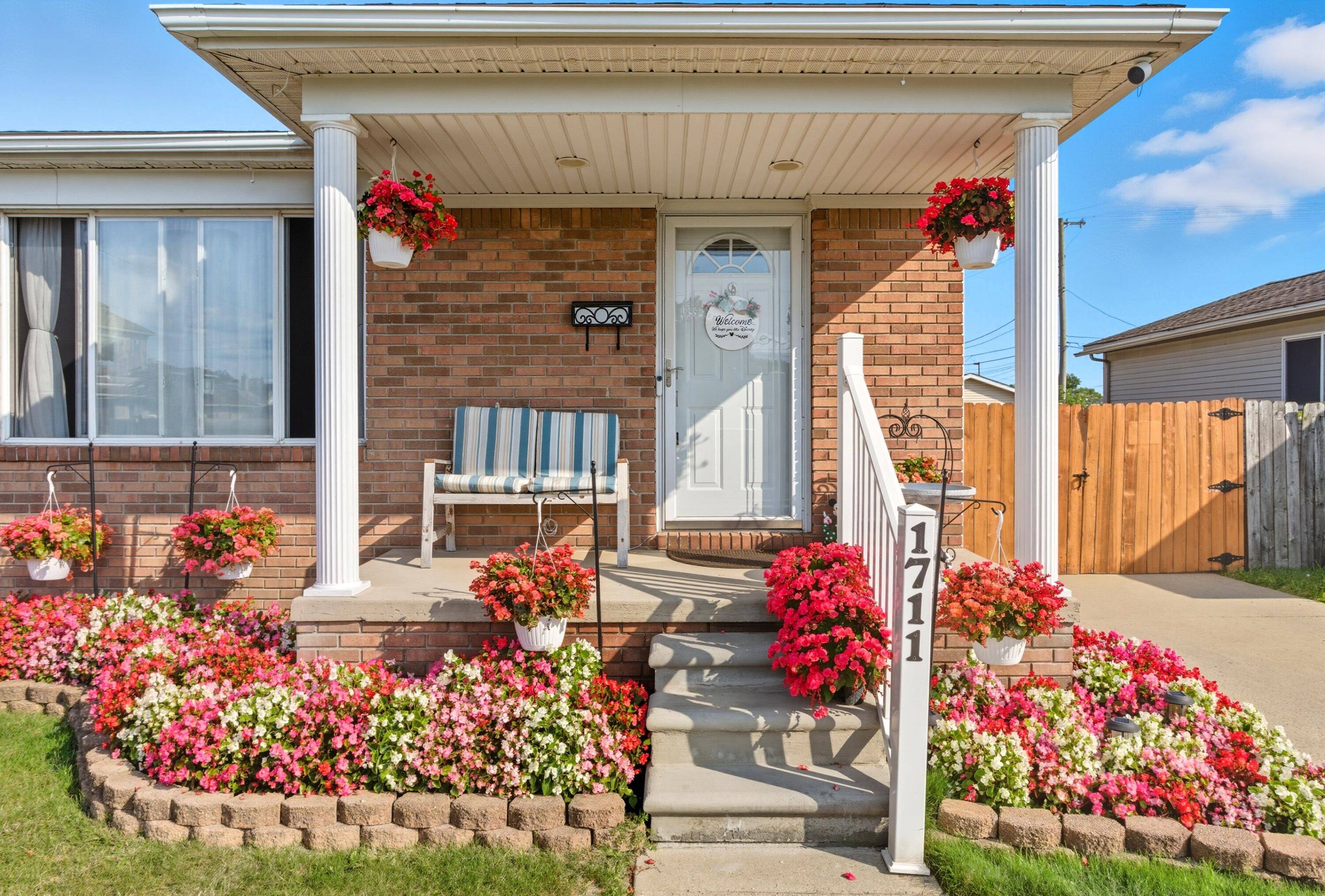 Lincoln Park, MI 48146,1711 Ferris AVE