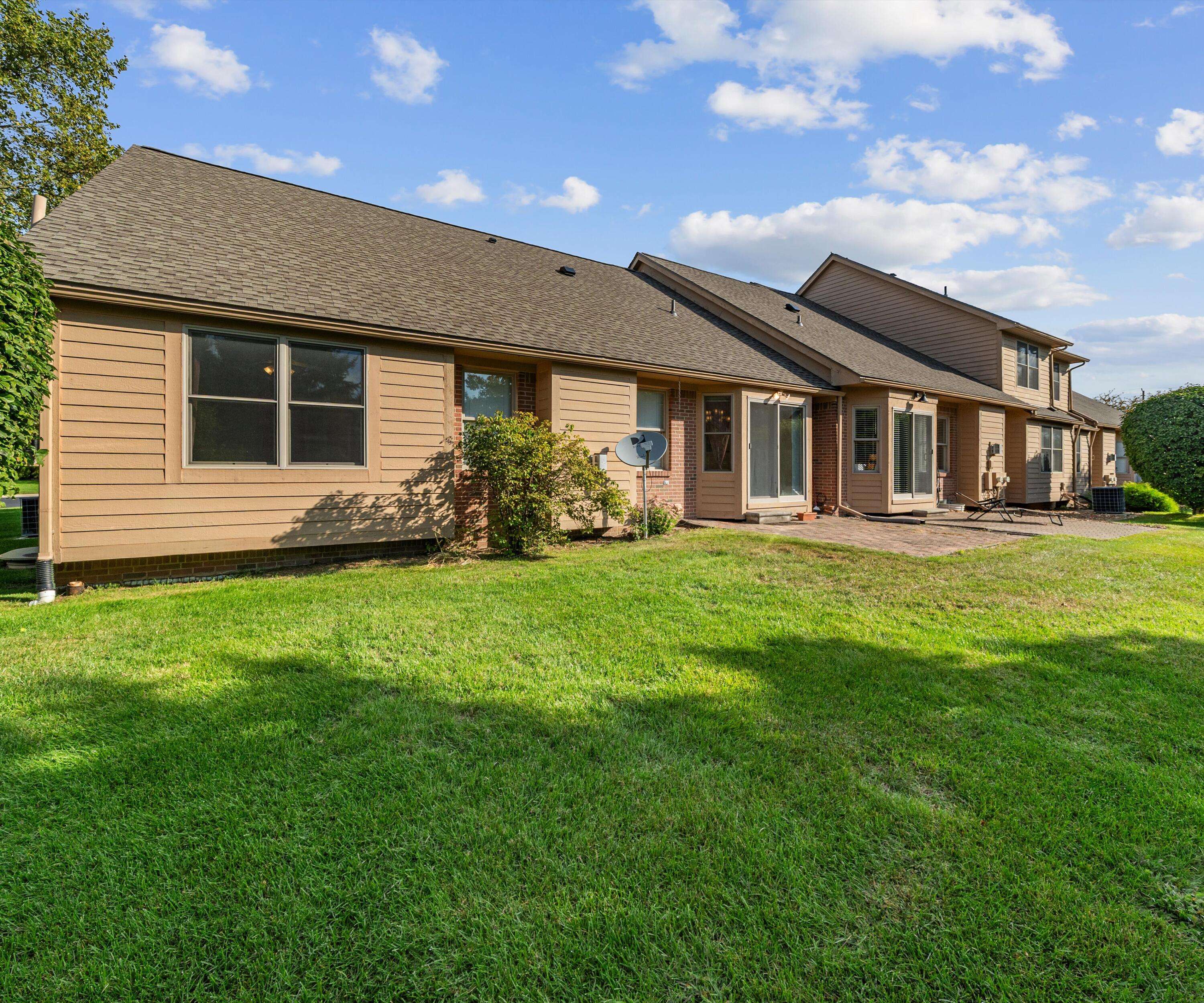 Woodhaven, MI 48183,22431 Timber Ridge CT