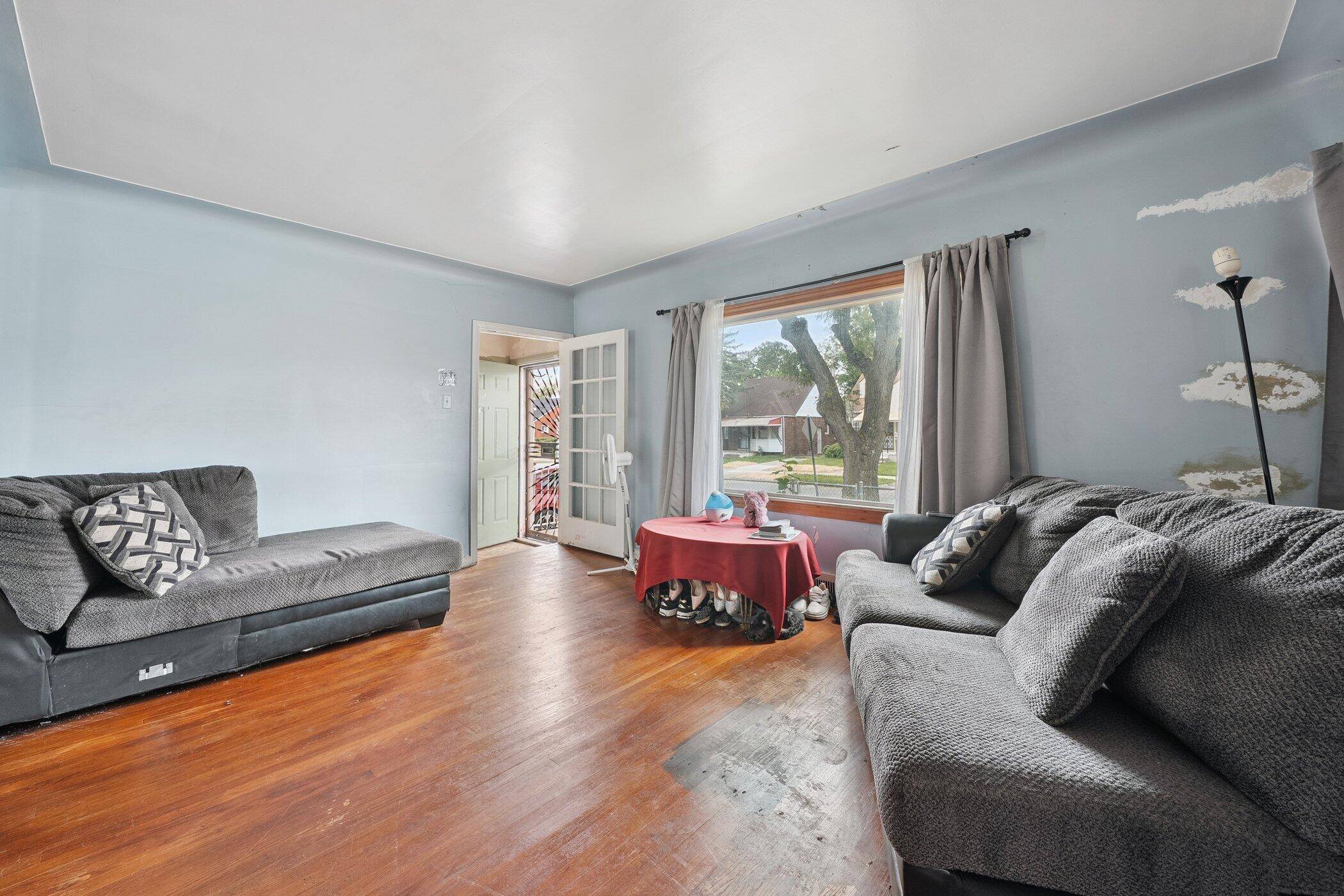 Detroit, MI 48235,17360 Mansfield ST