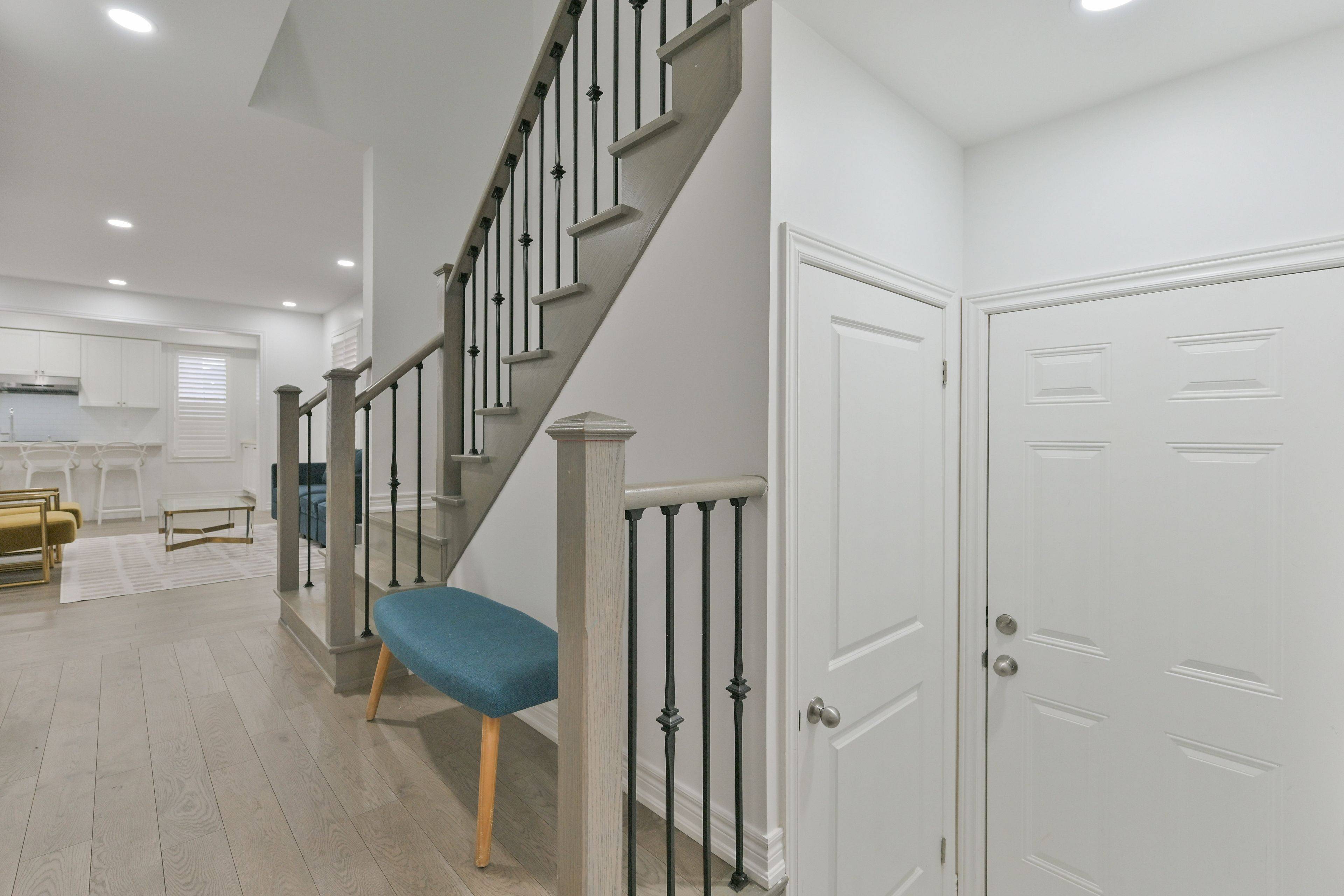 Whitby, ON L1P 0L4,92 Conarty CRES