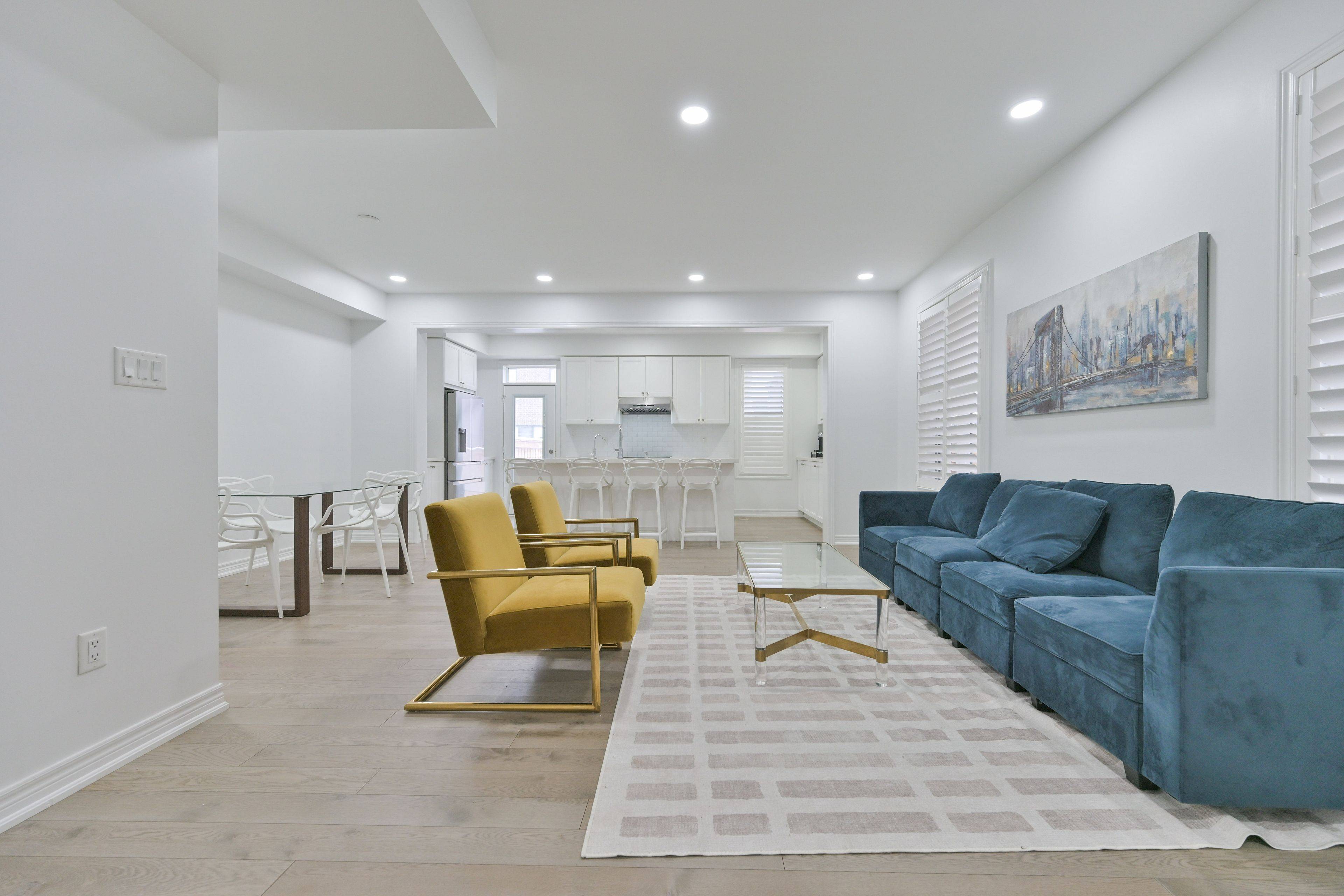 Whitby, ON L1P 0L4,92 Conarty CRES