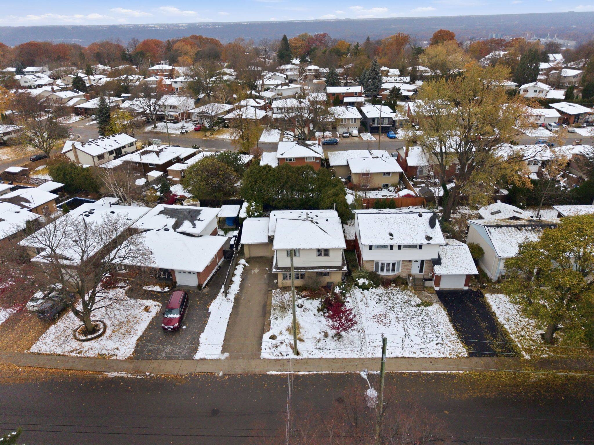 Hamilton, ON L9C 2C8,152 San Pedro DR