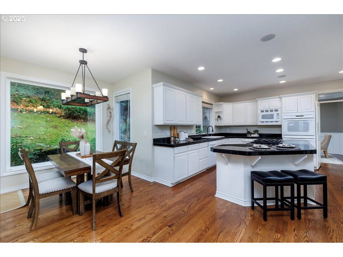 Portland, OR 97224,15540 SW BAKER LN