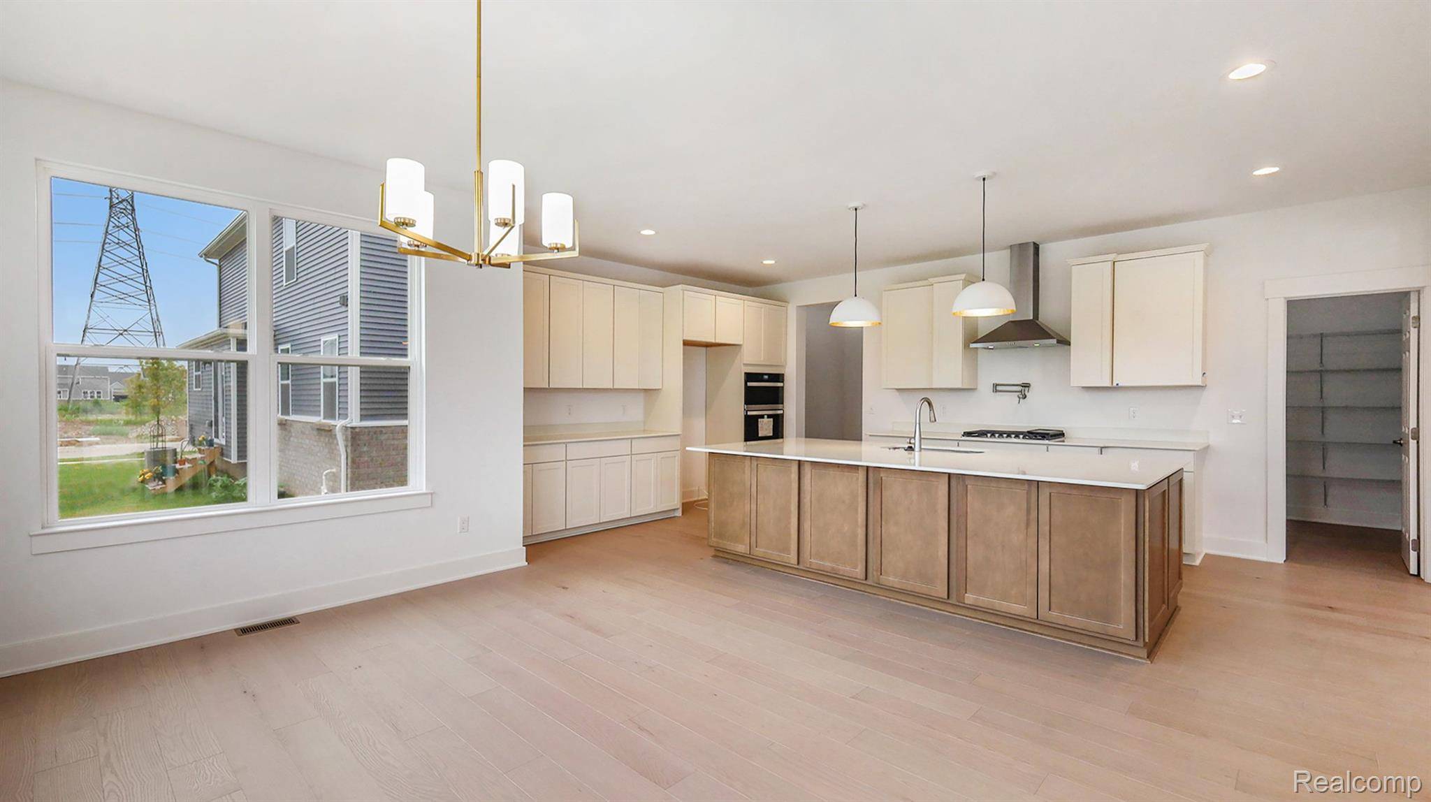 Romeo, MI 48065,13314 DEMIL DR