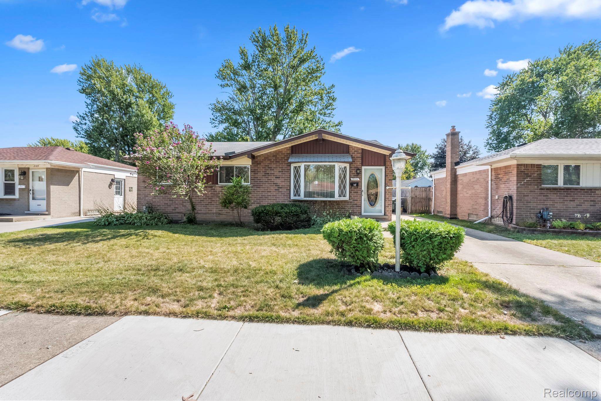 Lincoln Park, MI 48146,2111 Pagel AVE