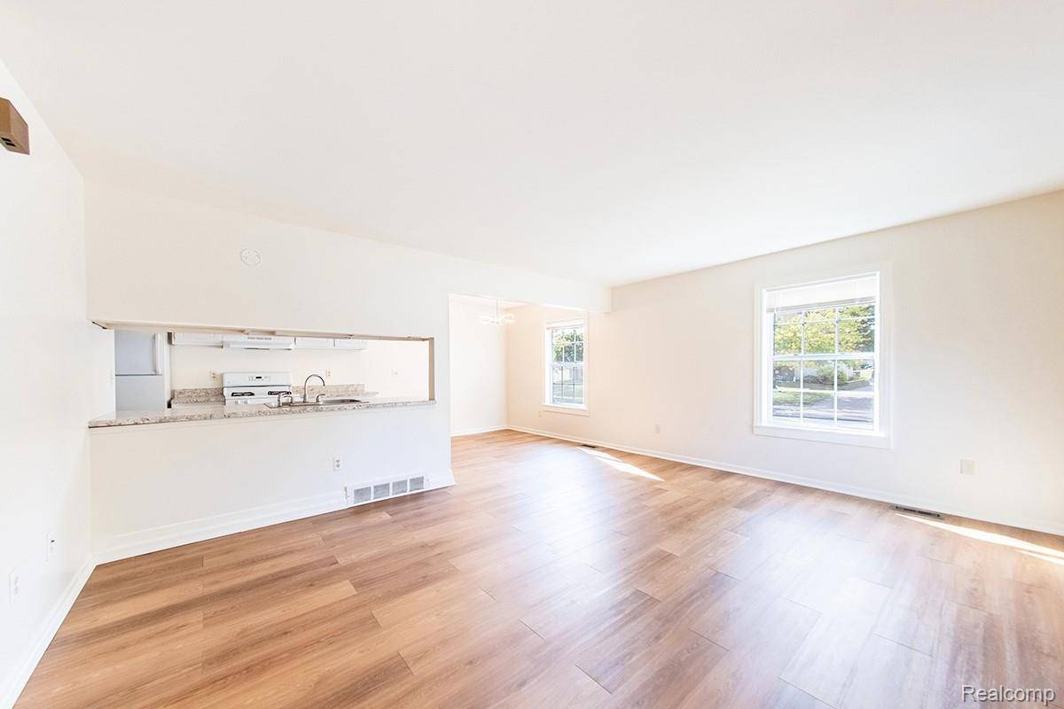 Novi, MI 48167,41783 Onaway DR