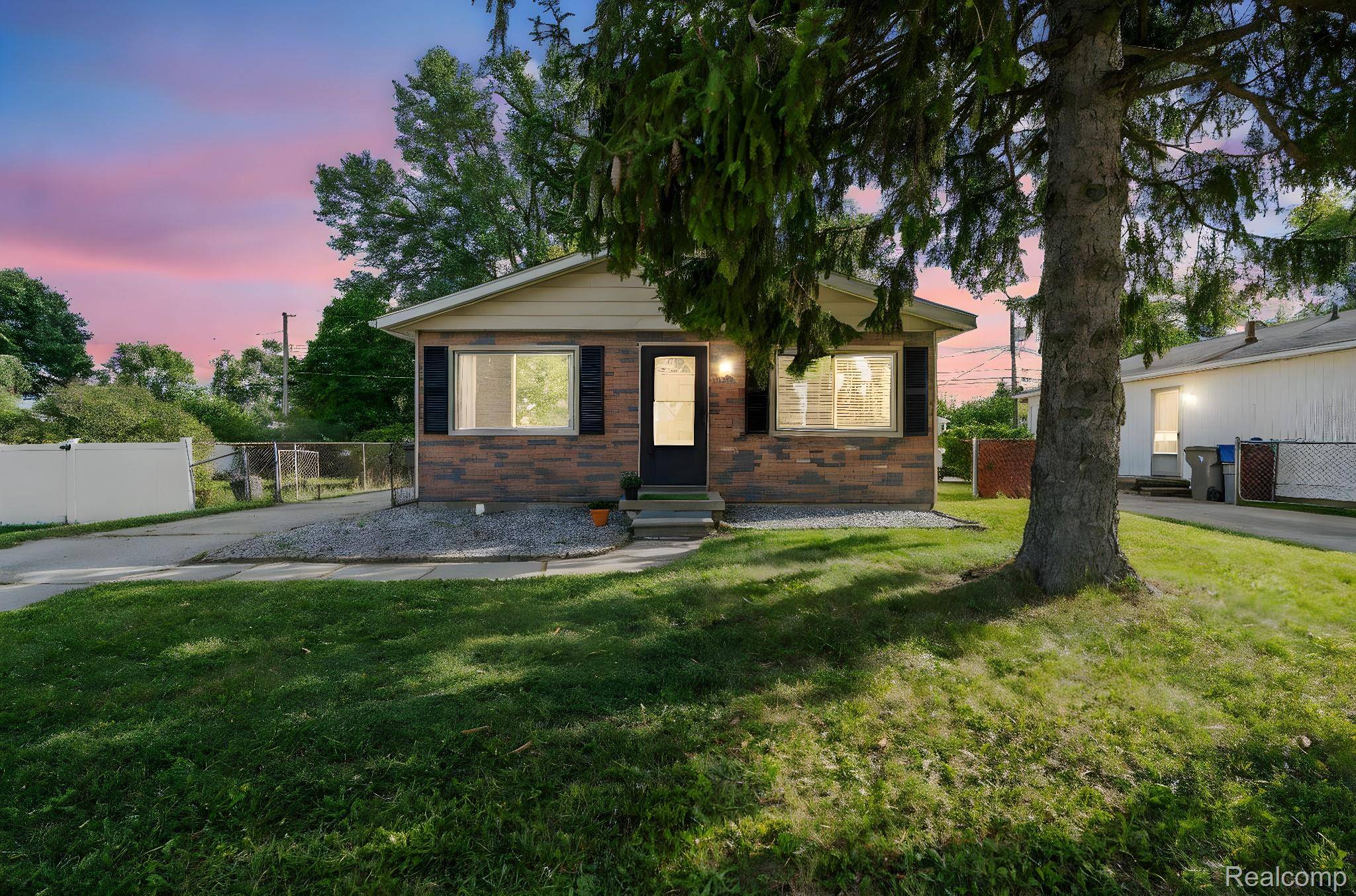 Clinton Township, MI 48035,20158 Williamson ST