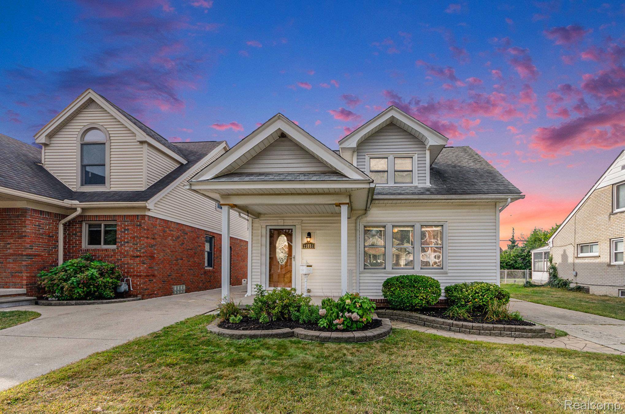 Dearborn, MI 48128,23851 Edward ST