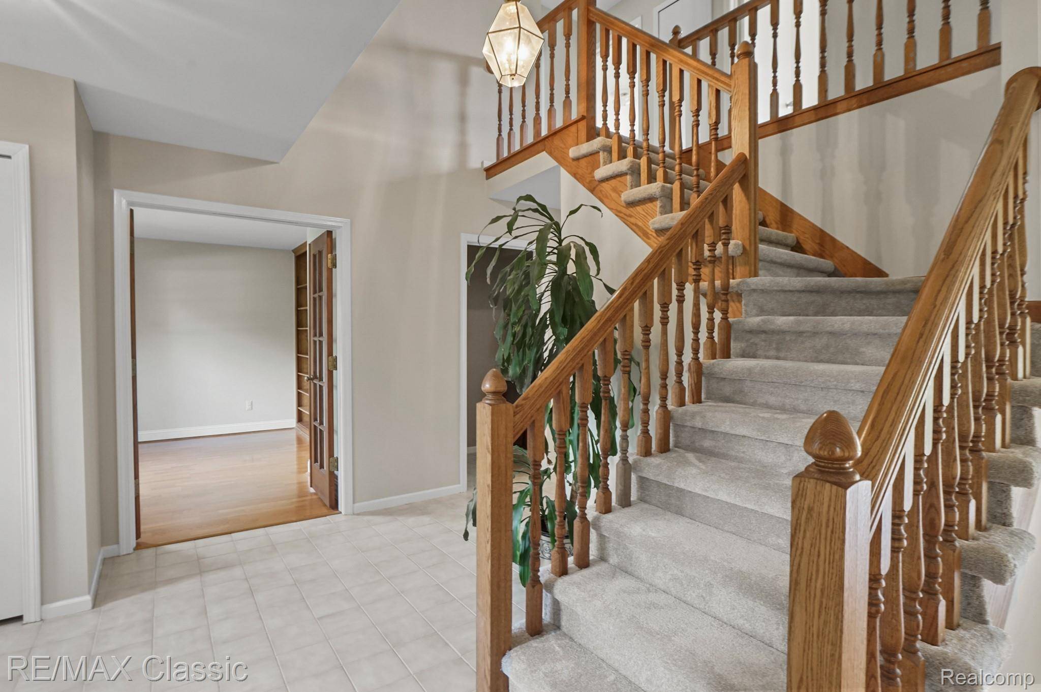 Novi, MI 48374,24745 Sutherland DR