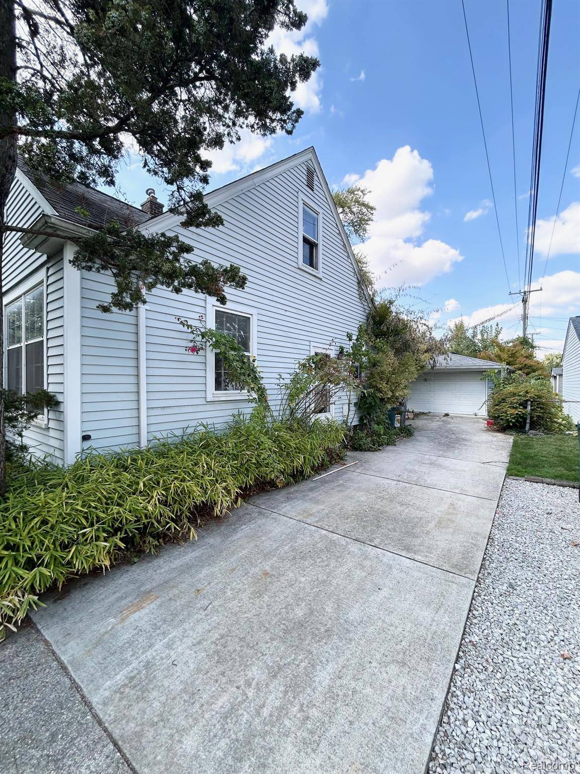 Berkley, MI 48072,1560 Cambridge RD