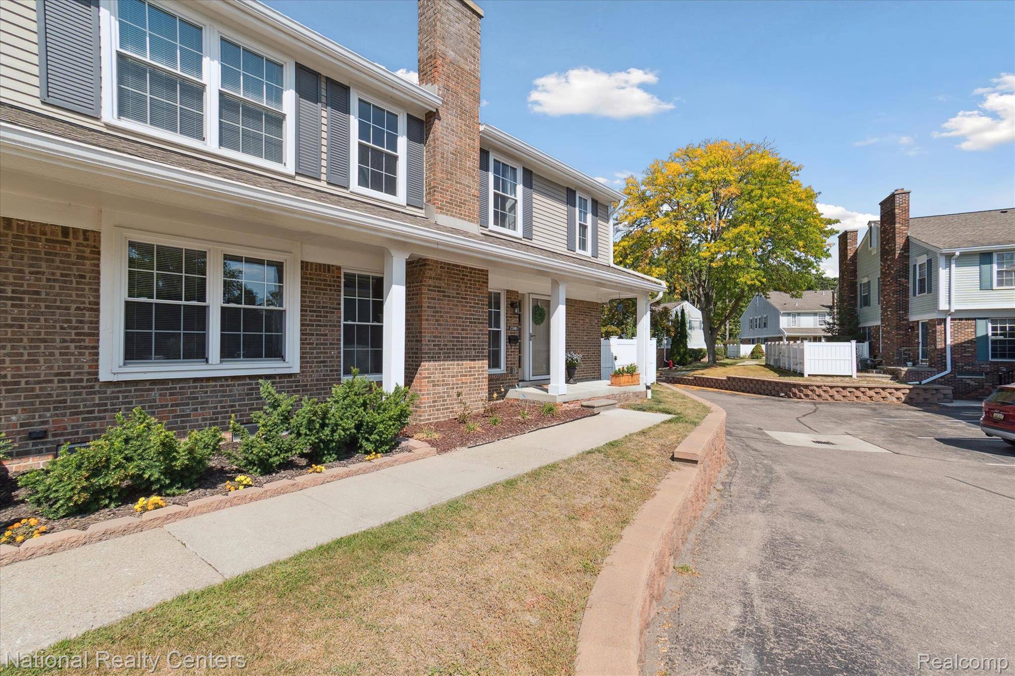 Novi, MI 48167,21348 E Glen Haven CIR