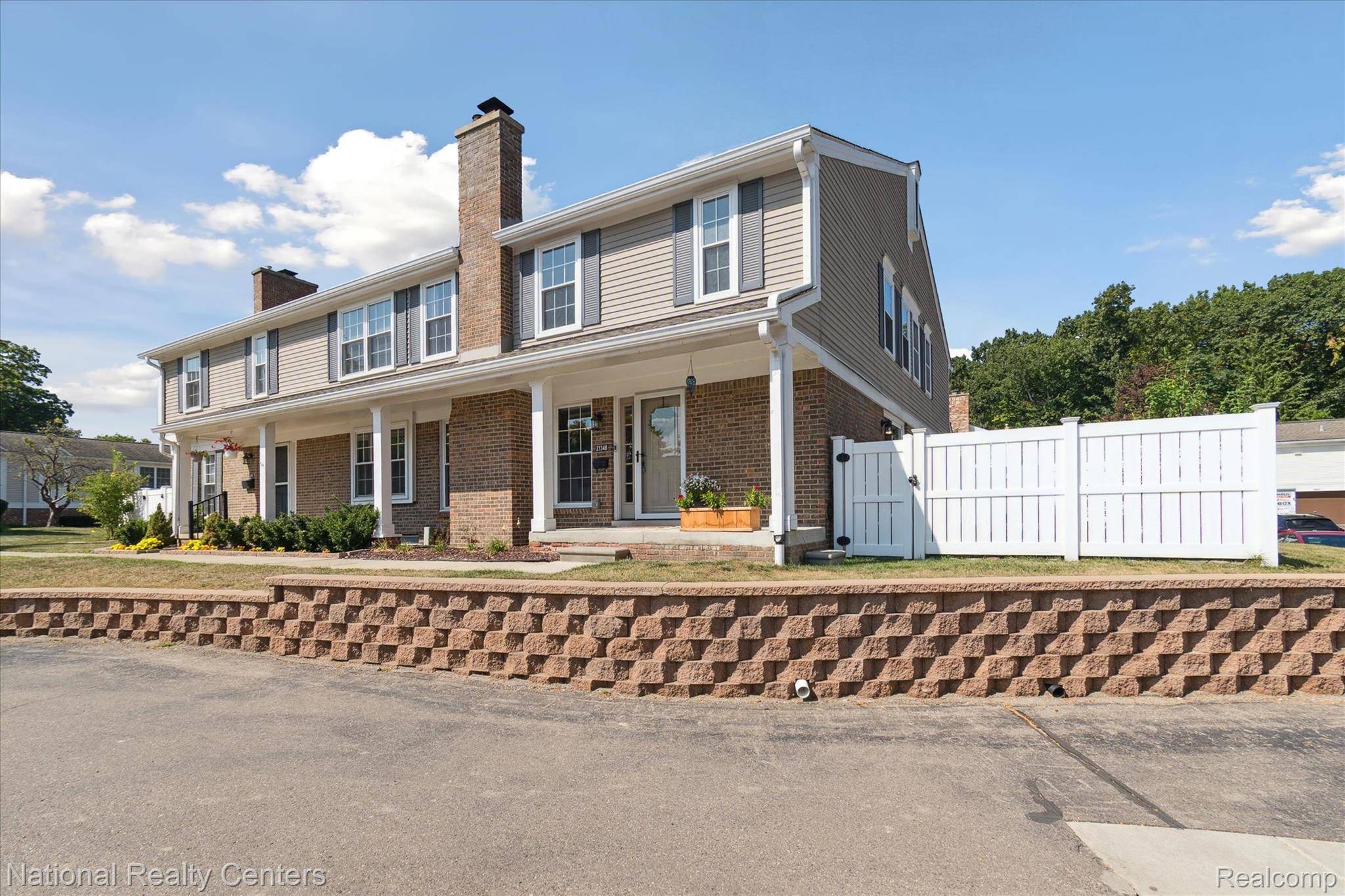 Novi, MI 48167,21348 E Glen Haven CIR