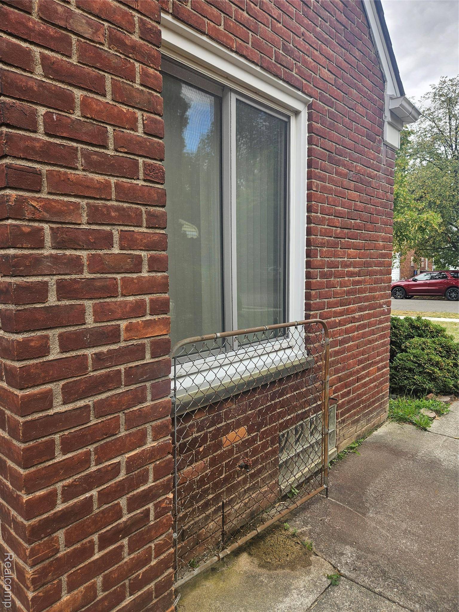 Detroit, MI 48224,11460 Balfour RD